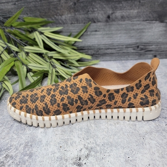 Ilse Jacobsen | Leopard Print Tulip Perforated Slip-on Shoes - Picture 7 of 11